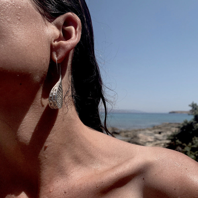 graine earrings
