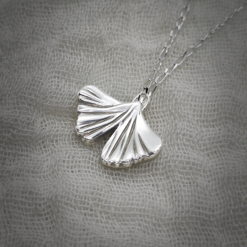gingko biloba pedant in silver