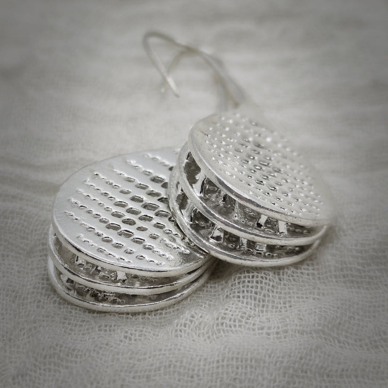 graine earrings